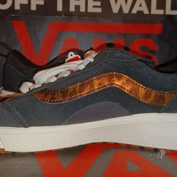 Vans Men's 8/Women 9.5 UltraRange Exo Patent Leopard Black UltraCush VN0AUWMBM8